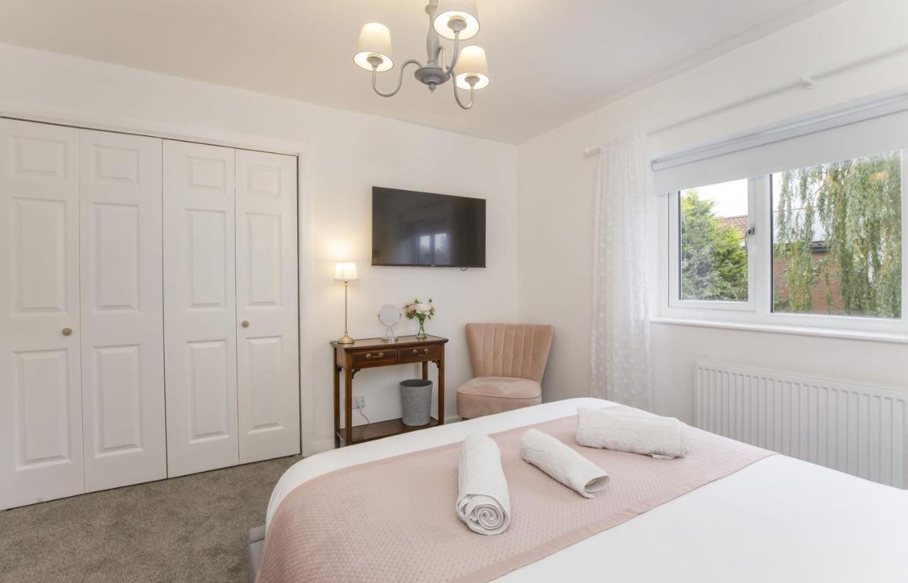 The Willows With Free Parking For 2 Cars York Extérieur photo