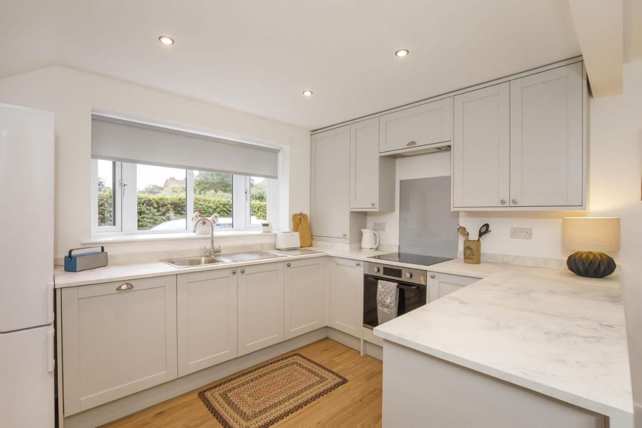 The Willows With Free Parking For 2 Cars York Extérieur photo